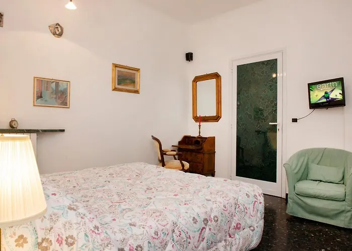 Il Ponentino Pensión Varazze